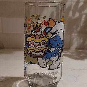 Baker Smurf Glass with Cake Design